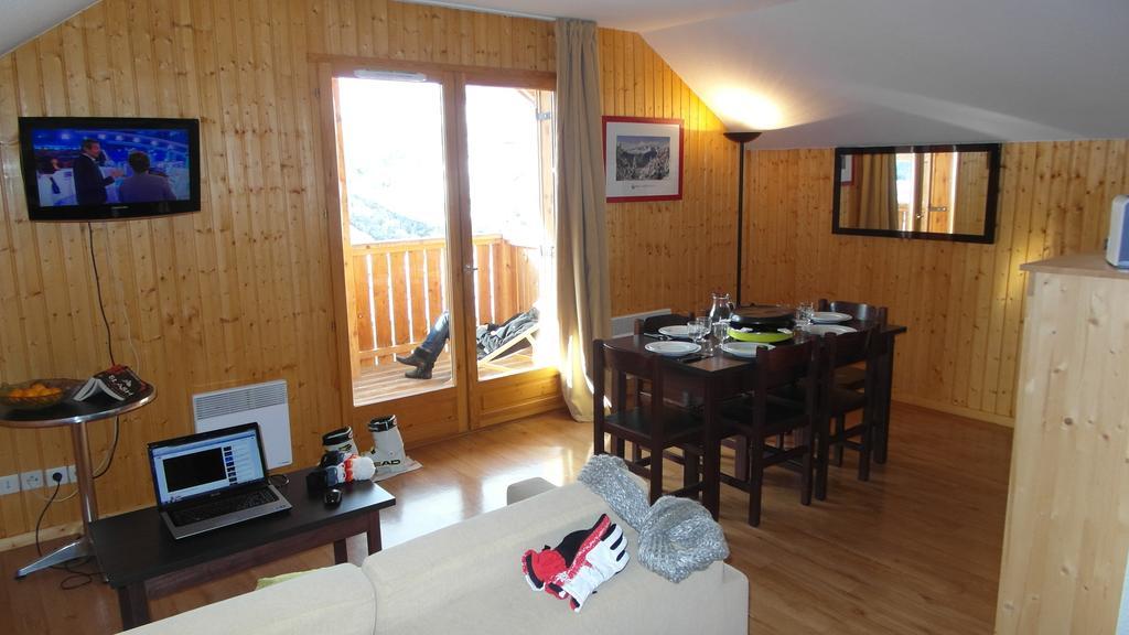 Residence Goelia Les Chalets Des Ecourts Saint-Jean-d'Arves Δωμάτιο φωτογραφία